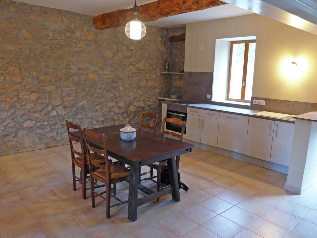 Cosy Holiday Home With Swimming Pool Montbrun-des-Corbières Room photo